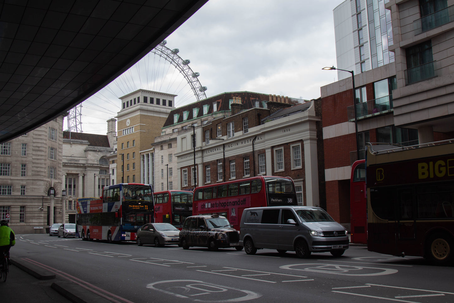 London Eye and Buses